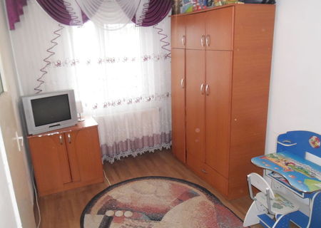 Vand apartament 2 camere