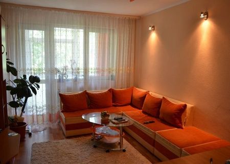 Vand apartament 2 camere Vand apartament 2 camere