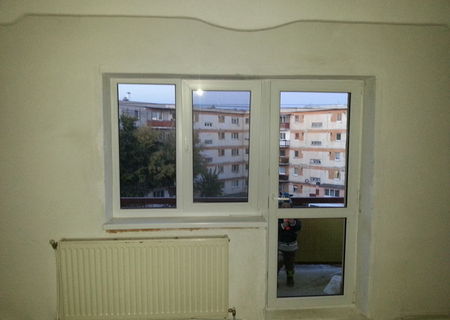 Vand apartament 2 camere