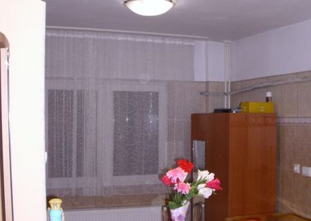 VAND Apartament 2 Camere, 54 mp, Zona Militari Gorjului