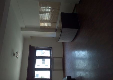 vand apartament 2 camere 68 mp