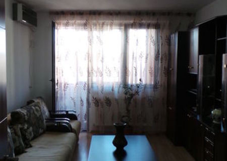Vand Apartament 2 Camere --Bd. Ferdinand