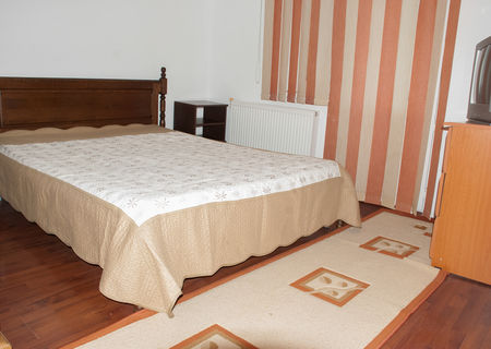 Vand apartament 2 camere in Calarasi