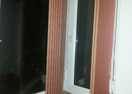 Vand apartament 2 camere Micro 19