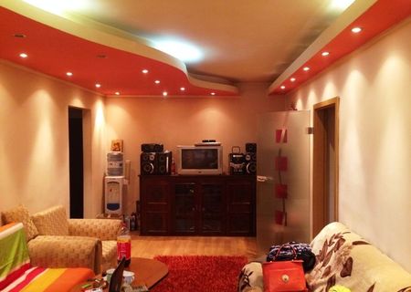 Vand apartament 2 camere Pajura,Hrisovului,et1/2.