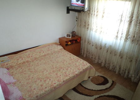 vand apartament 2 camere valea ialomitei