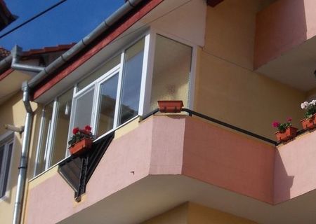 Vand apartament 2 camere zona Turnisor Vand apartament 2 camere zona Turnisor
