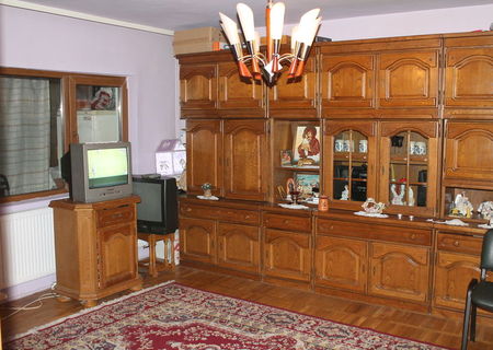 Vand apartament 3 camere