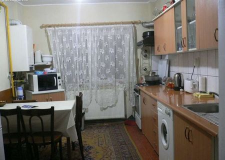 vand apartament 3 camere vand apartament 3 camere