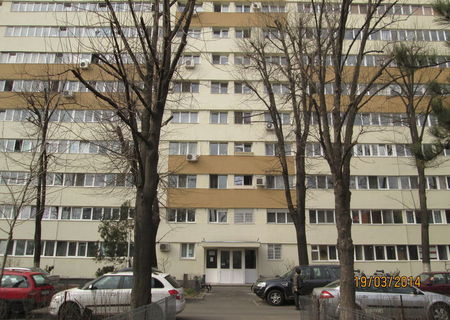 vand apartament 3 camere Bucurestii Noi
