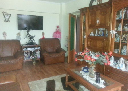 Vand apartament 3 camere, comfort 1, zona sos. Oltenitei vizavi Oraselul Copiilor Vand apartament 3 camere, comfort 1, zona sos. Oltenitei vizavi Oraselul Copiilor