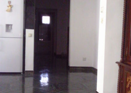 Vand apartament 3 camere decomandat - Costin Georgian Vand apartament 3 camere decomandat - Costin Georgian
