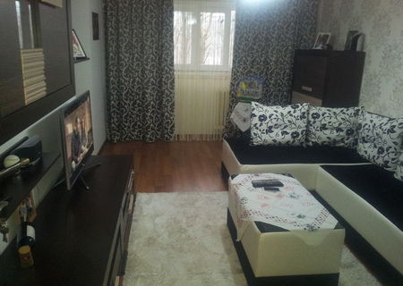 vand apartament 3 camere Drumul Taberei