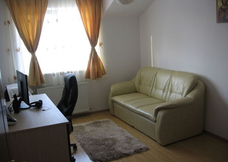 Vand apartament 3 camere, Floresti (Cluj), str. Sub Cetate