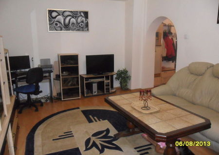 Vand apartament 3 camere Lenin Sud Vand apartament 3 camere Lenin Sud