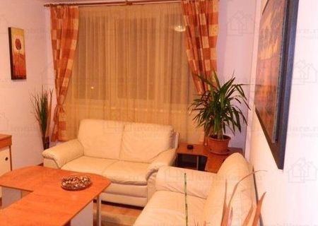 Vand apartament 3 camere Militari