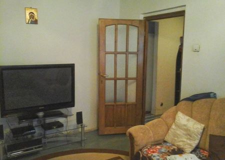 Vand apartament 3 camere Ozana Vand apartament 3 camere Ozana