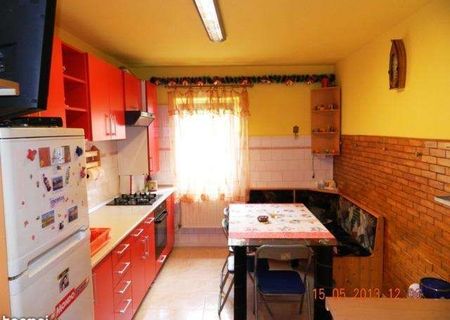 Vand apartament 3 camere Strand Vand apartament 3 camere Strand