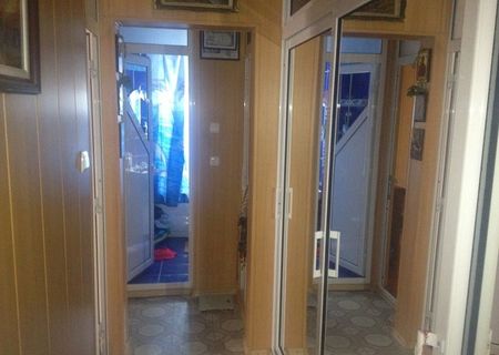 Vand apartament 3 camere ULTRACENTRAL Mioveni Vand apartament 3 camere ULTRACENTRAL Mioveni