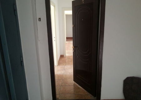 Vand apartament 3 camere, zona Nord Vand apartament 3 camere, zona Nord