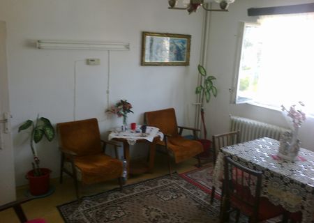 vand apartament