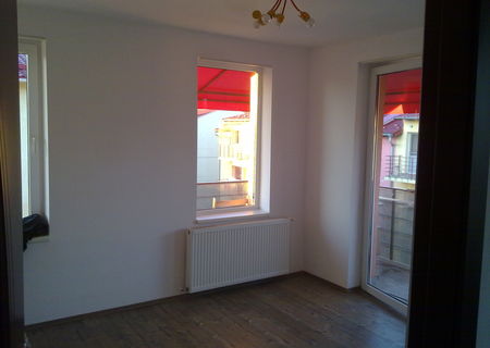 vand apartament
