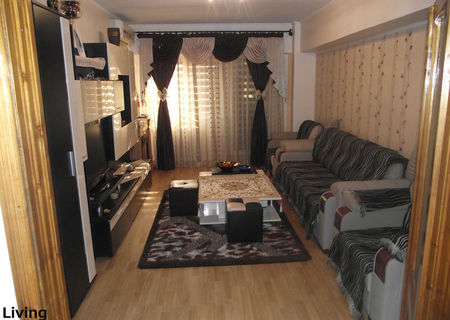 Vand apartament 4 camera, Constanta - zona Trocadero Vand apartament 4 camera, Constanta - zona Trocadero