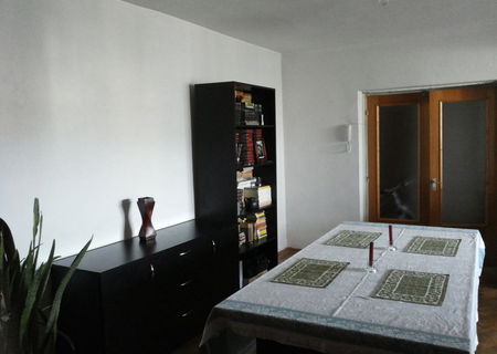 Vand apartament 4 camere, 140mp, bloc-vila, Micro 3 Vand apartament 4 camere, 140mp, bloc-vila, Micro 3