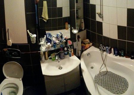 Vand apartament 4 camere