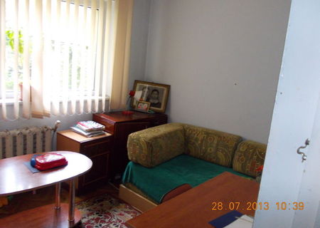 vand apartament 4 camere vand apartament 4 camere