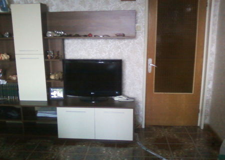 vand apartament 4 camere gorjului