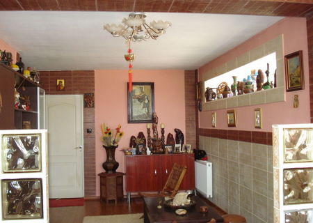 Vand apartament 4 camere sm Dimitrie Leonida