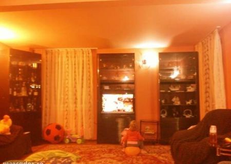 Vand Apartament 6 camere PIATA ROMANA