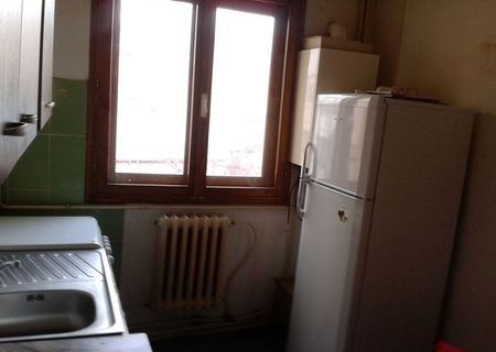 vand apartament