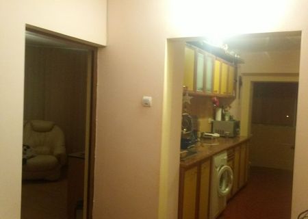 vand apartament