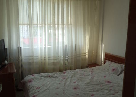 Vand apartament cu 2 camere