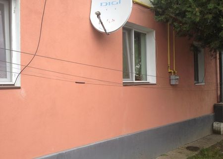 Vand apartament cu 2 camere in Bogata