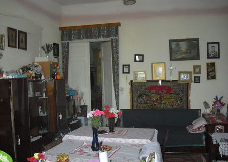 Vand Apartament cu 4 camere