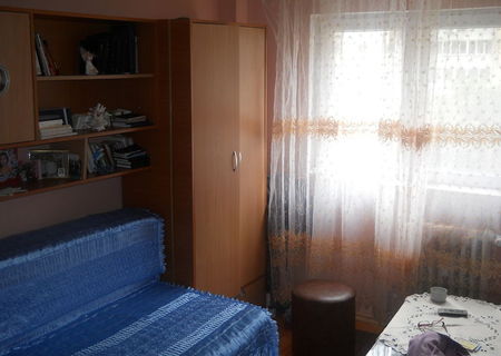 vand apartament,tineretului