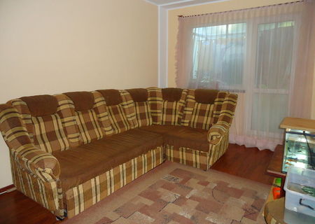 Vand apartament. Zona linistita.