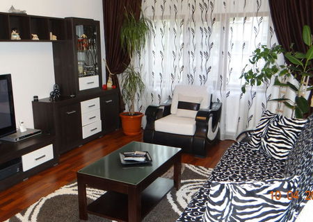 vand  apartamnt 3 camere