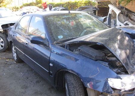 vand auto Peugeot 406 avariat pentru piese sau recarosare