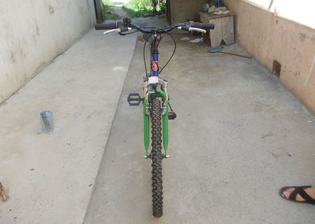 Vand bicicleta Rich