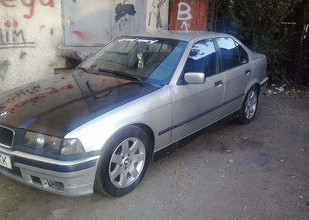 VAND BMW 318 SEDAN