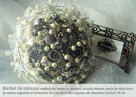 Vand buchete de mireasa unicat Vand buchete de mireasa unicat