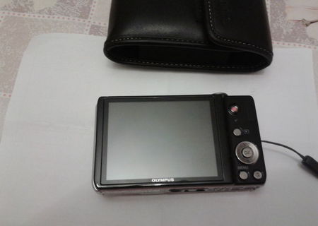 Vand camera foto OLYMPUS D-720 14megapixel 10x super wide,display 7,6cm