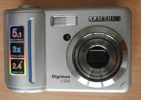 VAND camera foto SAMSUNG Digimax S500 functionala, aproape impecabila. VAND camera foto SAMSUNG Digimax S500 functionala, aproape impecabila.