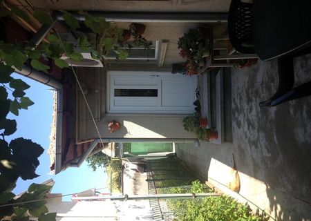 Vand casa 4 camere faleza nord constanta