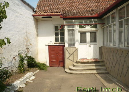 Vand casa 4 camere Vulcan