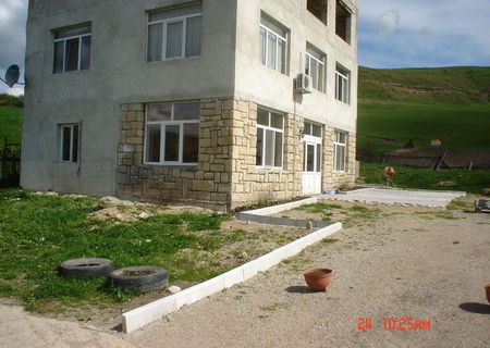 Vand casa 464 mp in Mera, 15 km de Cluj, curte 2000 mp, zona verde, foarte linistita